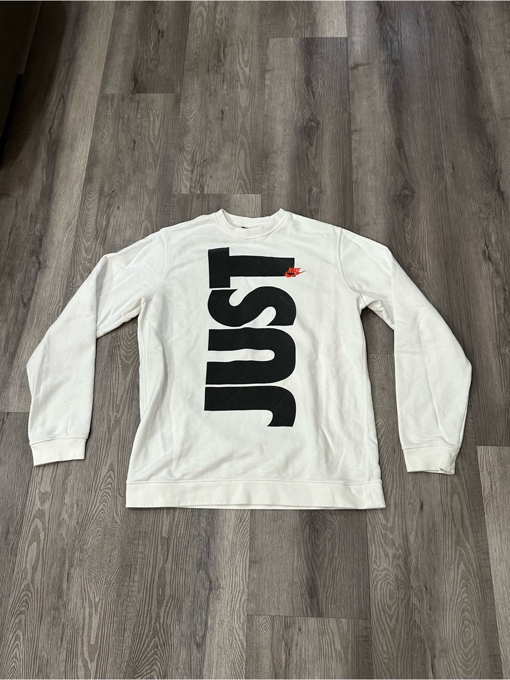 Nike White Just Do It Crewneck Sweatshirt vintage 90’s black tag orange swoosh